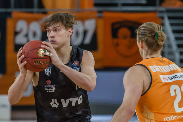 在夏季转会 在夏季转会